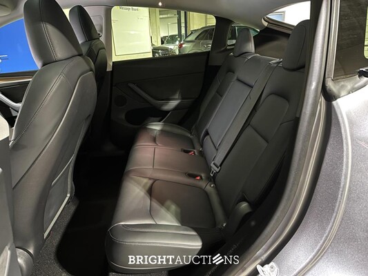 Tesla Model Y Performance AWD 75 kWh 462hp 2023 (Original-NL) T-195-JB
