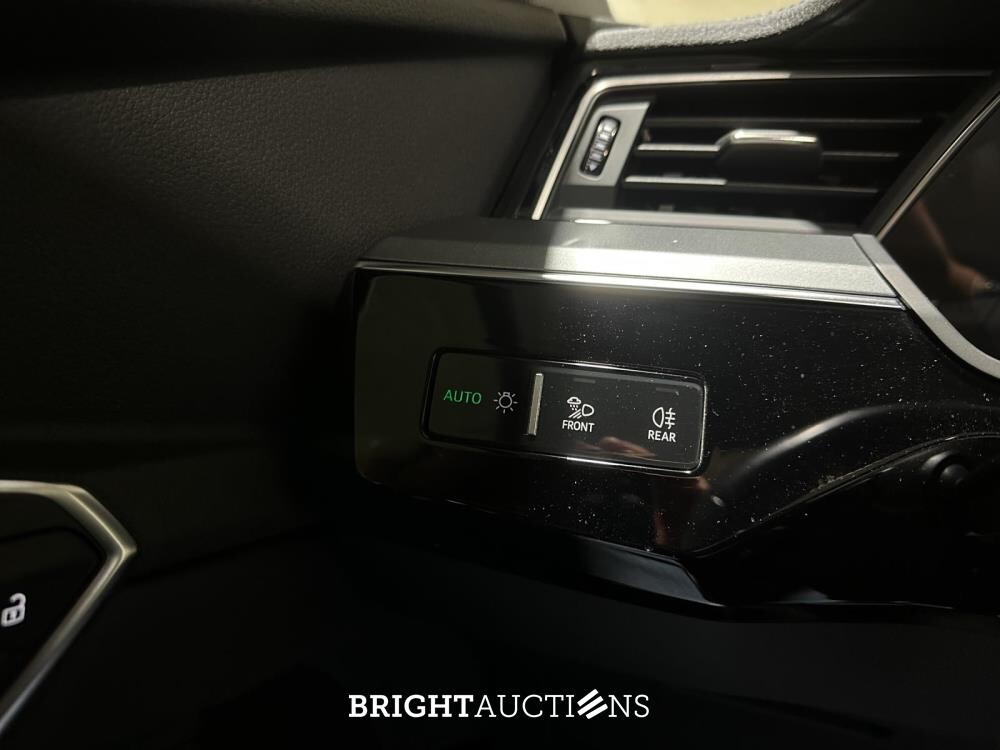 Audi e-tron 50 Quattro Launch Edition Plus 71 kWh 313pk 2019 (Origineel-NL + 1e Eigenaar), G-212-ZL