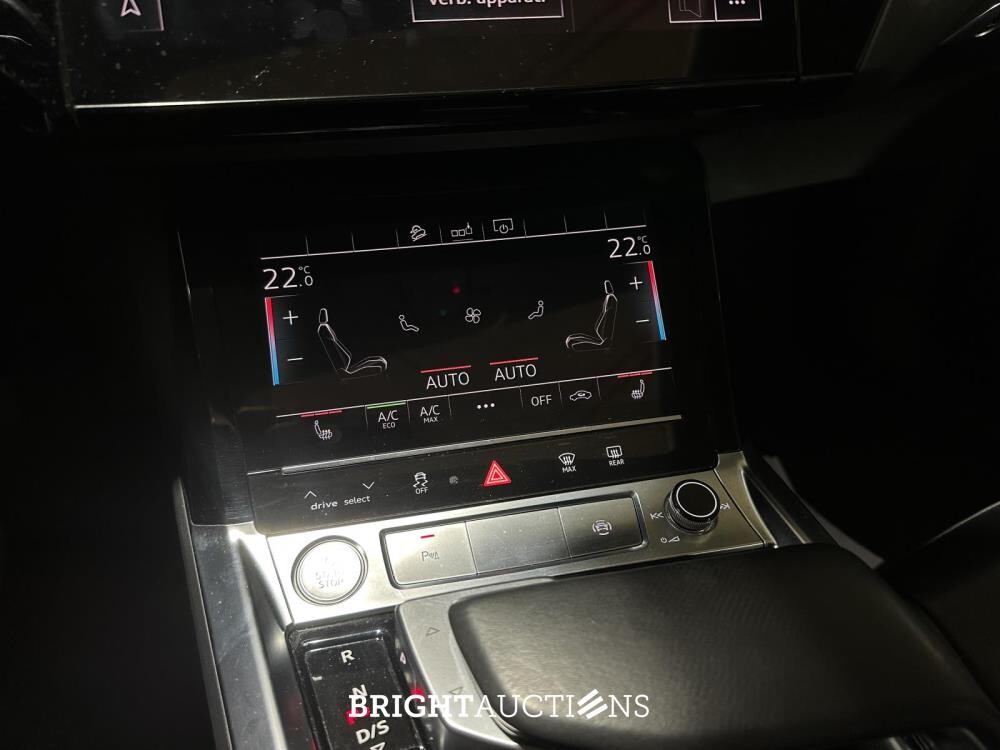 Audi e-tron 50 Quattro Launch Edition Plus 71 kWh 313pk 2019 (Origineel-NL + 1e Eigenaar), G-212-ZL