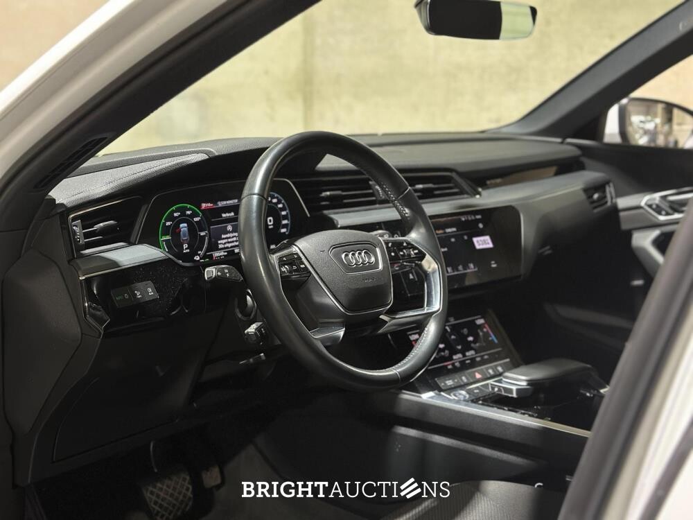 Audi e-tron 55 Quattro 95 kWh 360pk 2019 (Origineel-NL), G-426-HT