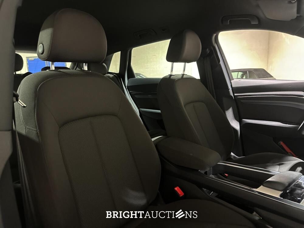 Audi e-tron 55 Quattro 95 kWh 360pk 2019 (Origineel-NL), G-426-HT