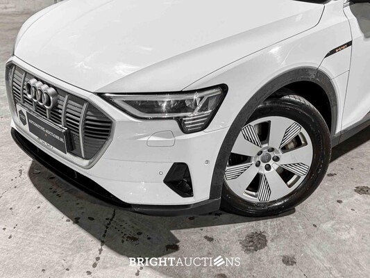 Audi e-tron 55 Quattro 95 kWh 360pk 2019 (Origineel-NL), G-426-HT
