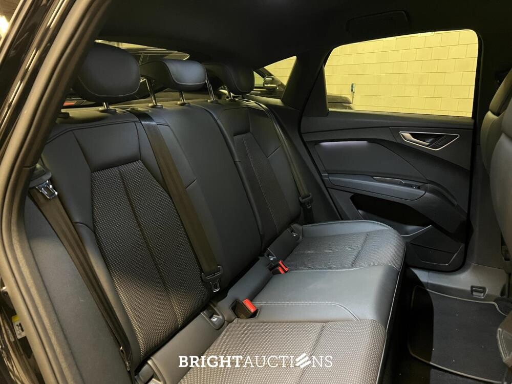 Audi Q4 Sportback e-tron 40 Launch edition S Competition 77 kWh 204pk 2021 (Origineel-NL), N-622-TH
