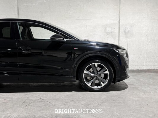 Audi Q4 Sportback e-tron 40 Launch edition S Competition 77 kWh 204pk 2021 (Origineel-NL), N-622-TH