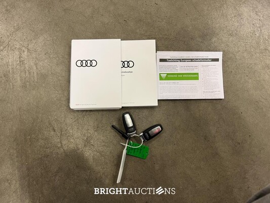 Audi Q4 Sportback e-tron 40 Launch edition S Competition 77 kWh 204pk 2021 (Origineel-NL), N-622-TH