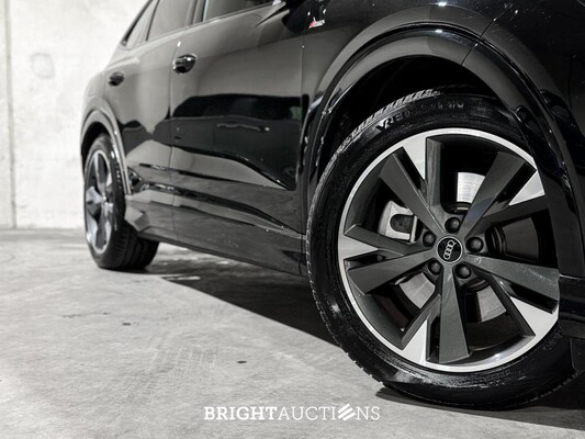 Audi Q4 Sportback e-tron 40 Launch edition S Competition 77 kWh 204pk 2021 (Origineel-NL), N-622-TH