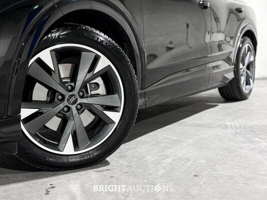 Audi Q4 Sportback e-tron 40 Launch edition S Competition 77 kWh 204pk 2021 (Origineel-NL), N-622-TH