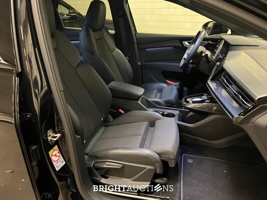 Audi Q4 Sportback e-tron 40 Launch edition S Competition 77 kWh 204pk 2021 (Origineel-NL), N-622-TH