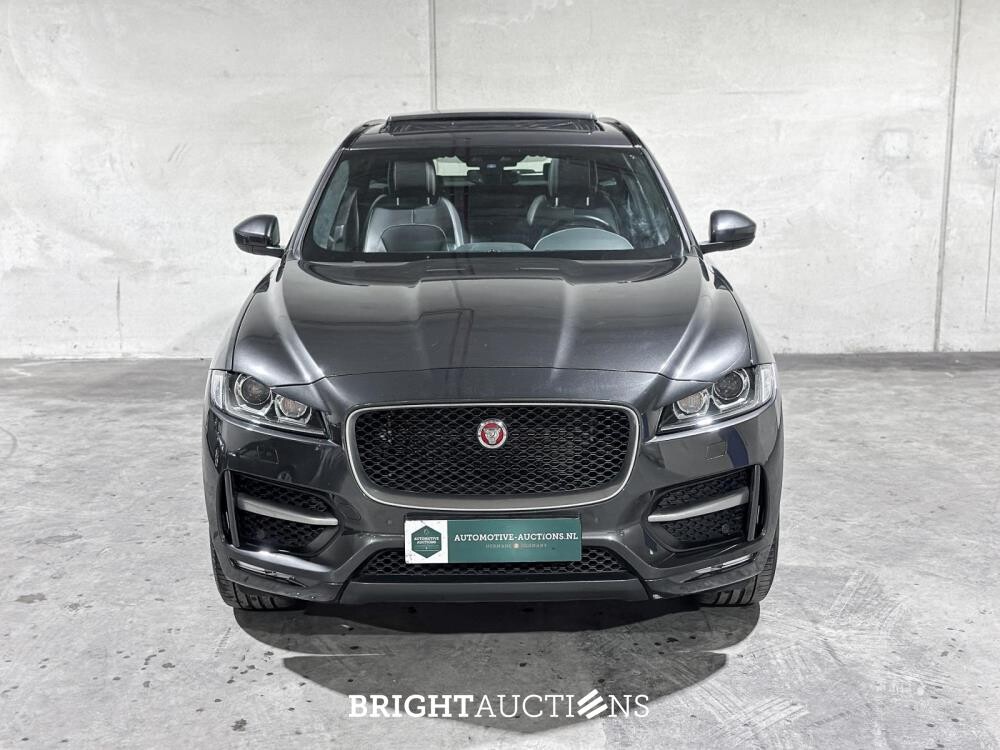 Jaguar F-PACE 2.0t AWD Portfolio 250pk 2019 (Origineel-NL), XH-556-V