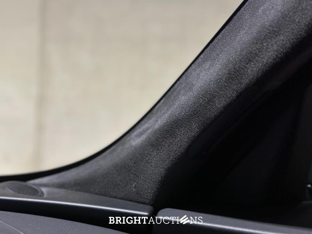 Jaguar F-PACE 2.0t AWD Portfolio 250pk 2019 (Origineel-NL), XH-556-V