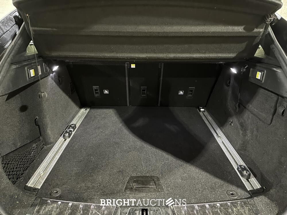 Jaguar F-PACE 2.0t AWD Portfolio 250pk 2019 (Origineel-NL), XH-556-V