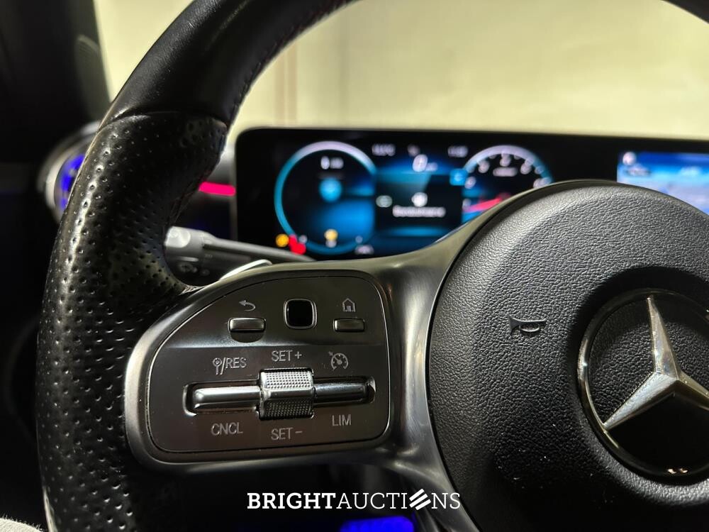 Mercedes-Benz A180 Limousine Premium Plus 136pk 2020, R-276-VV