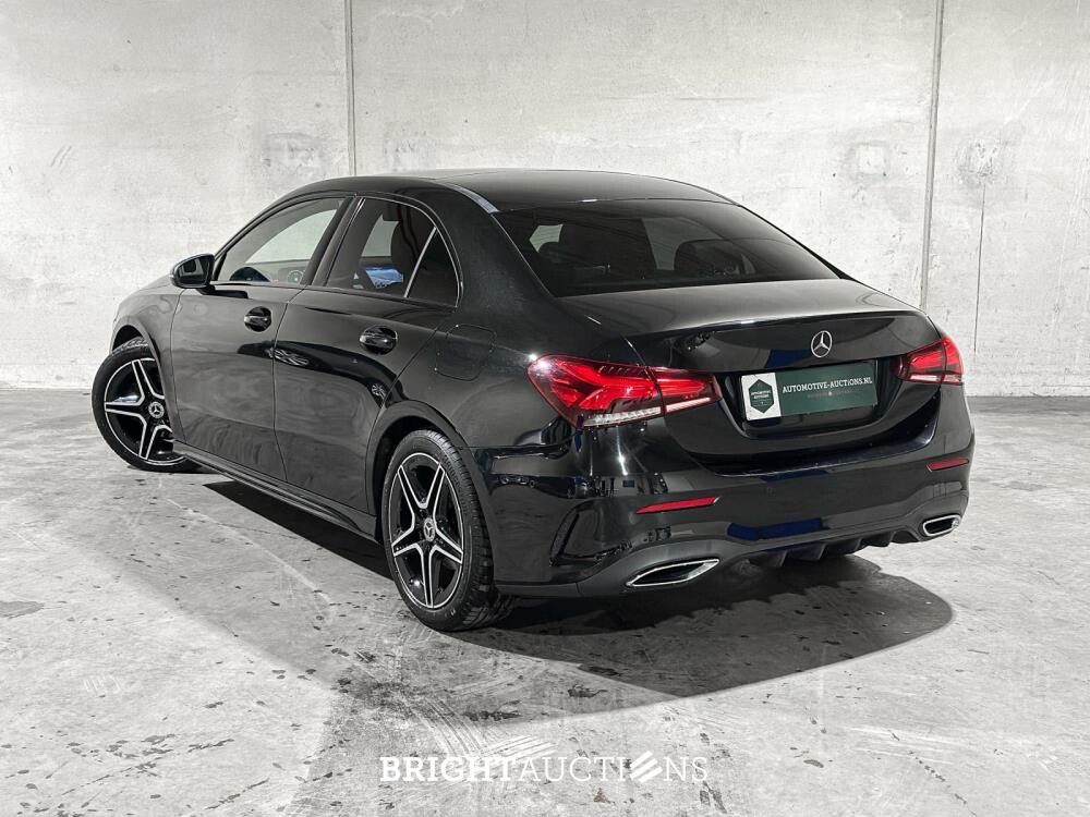 Mercedes-Benz A180 Limousine Premium Plus 136pk 2020, R-276-VV