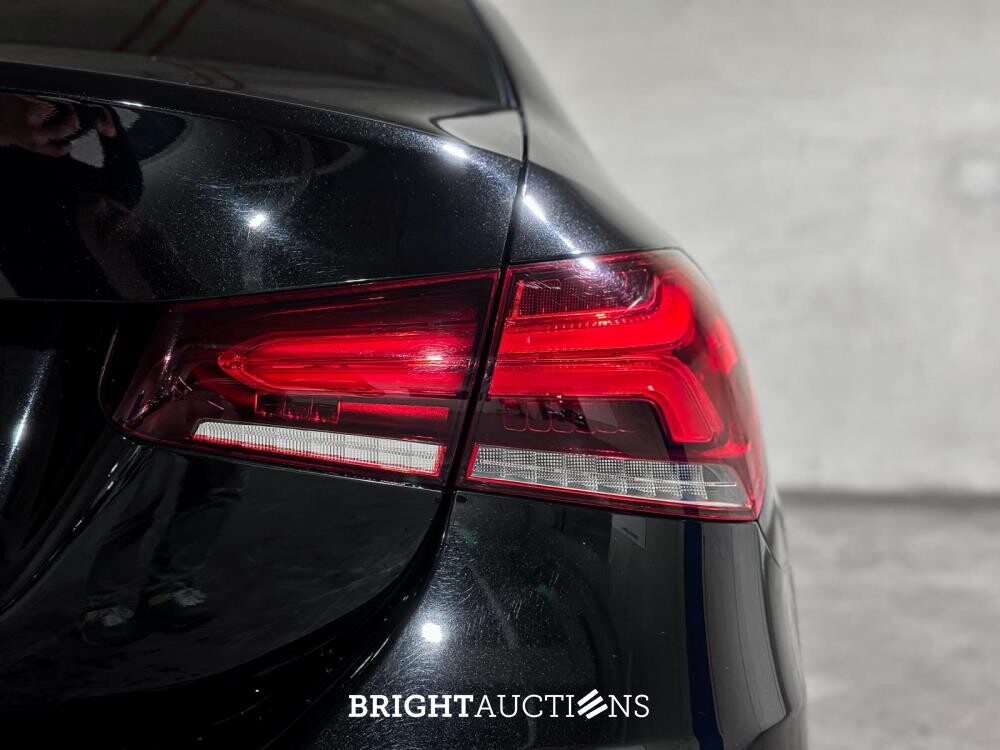 Mercedes-Benz A180 Limousine Premium Plus 136pk 2020, R-276-VV