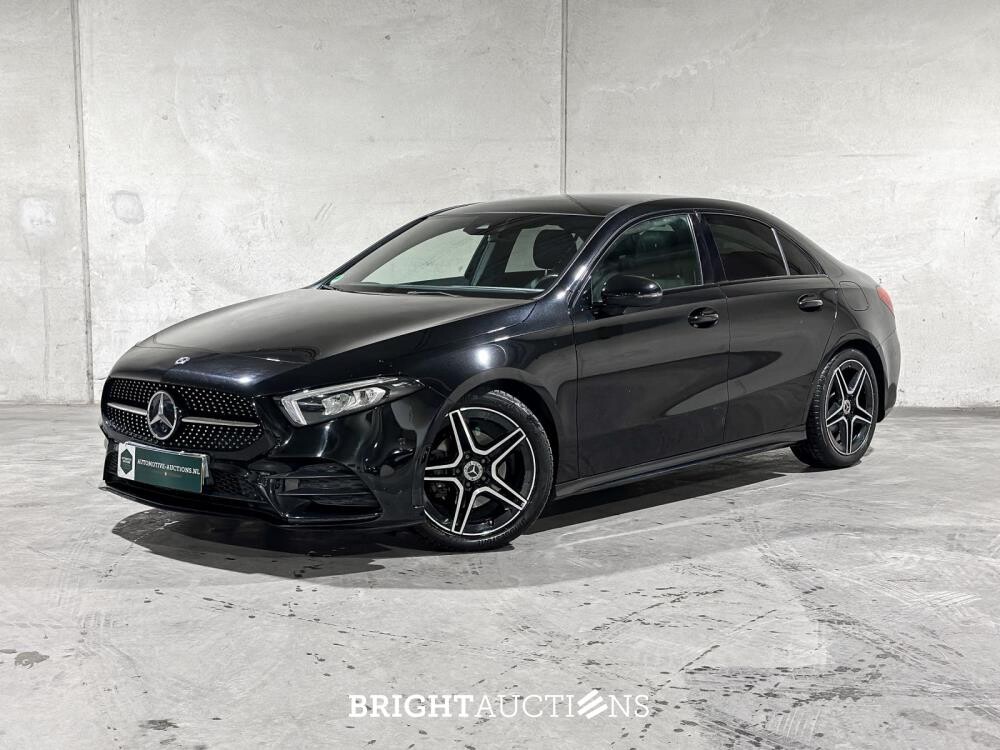 Mercedes-Benz A180 Limousine Premium Plus 136pk 2020, R-276-VV