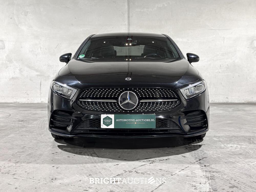 Mercedes-Benz A180 Limousine Premium Plus 136pk 2020, R-276-VV