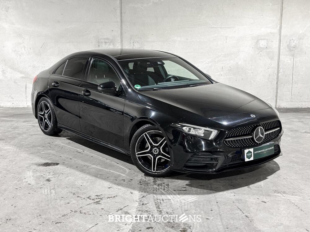 Mercedes-Benz A180 Limousine Premium Plus 136pk 2020, R-276-VV