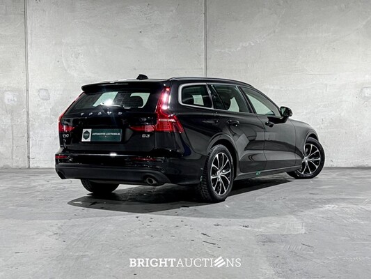 Volvo V60 2.0 B3 Momentum 163pk 2021 (Origineel-NL) K-658-LG
