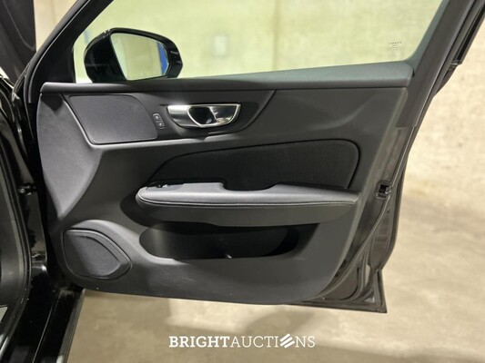 Volvo V60 2.0 B3 Momentum 163pk 2021 (Origineel-NL) K-658-LG