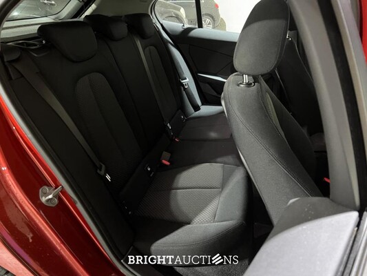 BMW 118i Business Edition 136hp 2022 (Original-NL) 1-series F40, P-486-BZ