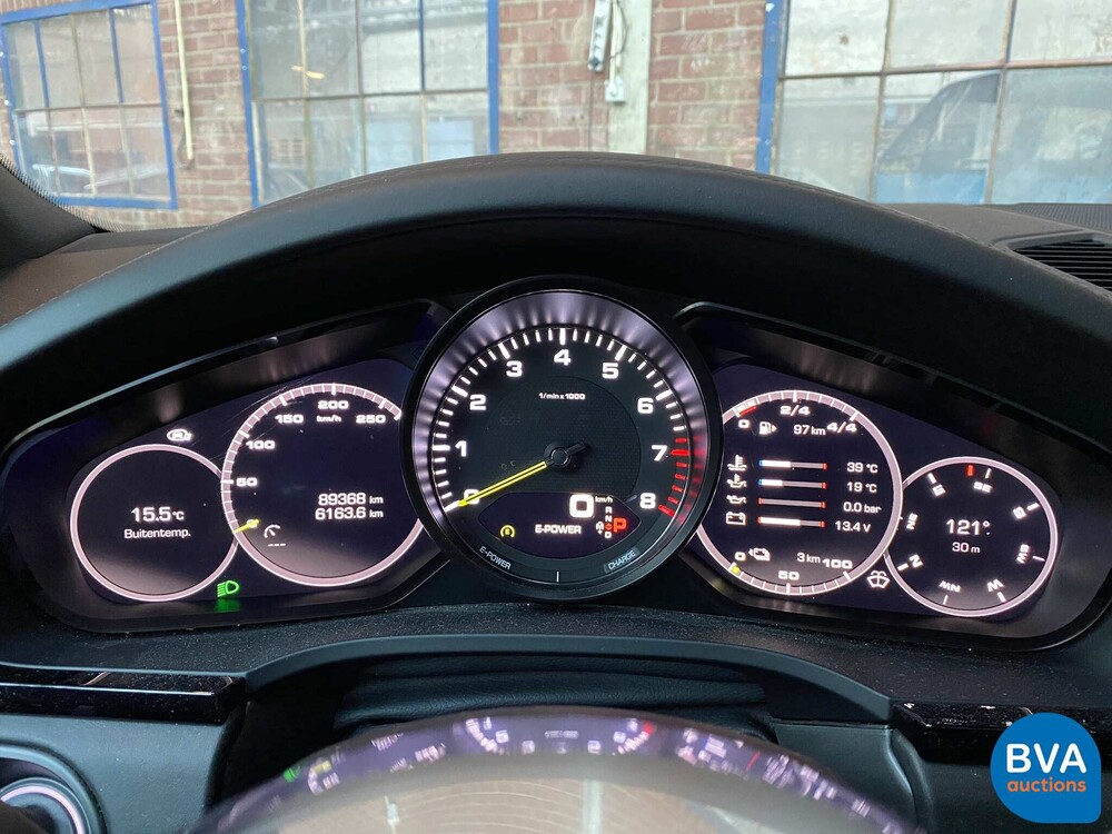 Porsche Cayenne S E-Hybrid 3.0 Sportchrono 462pk 2018 Plug-In Hybride -Org NL-, TL-910-F
