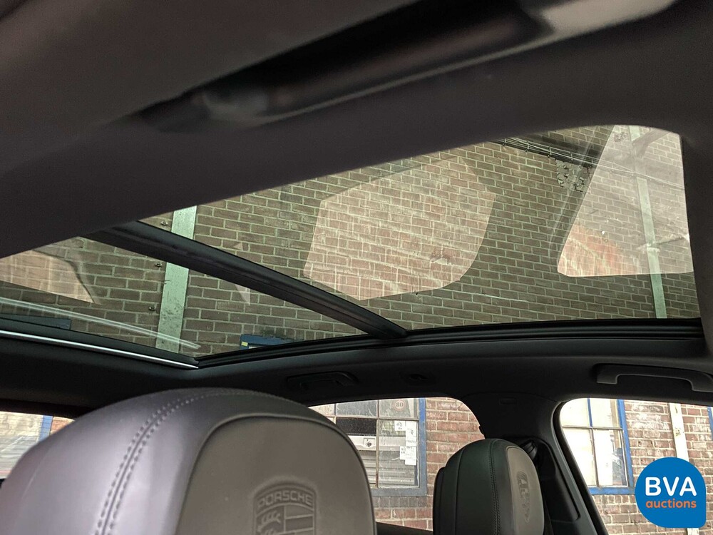 Porsche Cayenne S E-Hybrid 3.0 Sportchrono 462pk 2018 Plug-In Hybride -Org NL-, TL-910-F