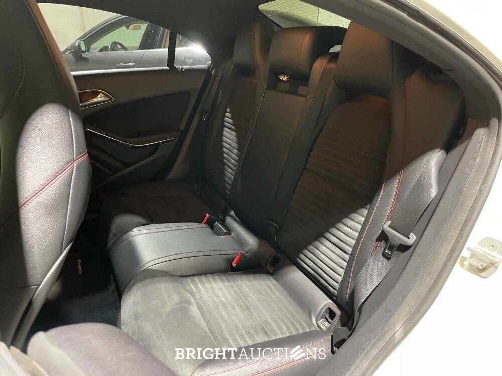 Mercedes-Benz CLA200 AMG Ambition 156pk 2013 (Origineel-NL) CLA-Klasse, 6-KPV-78