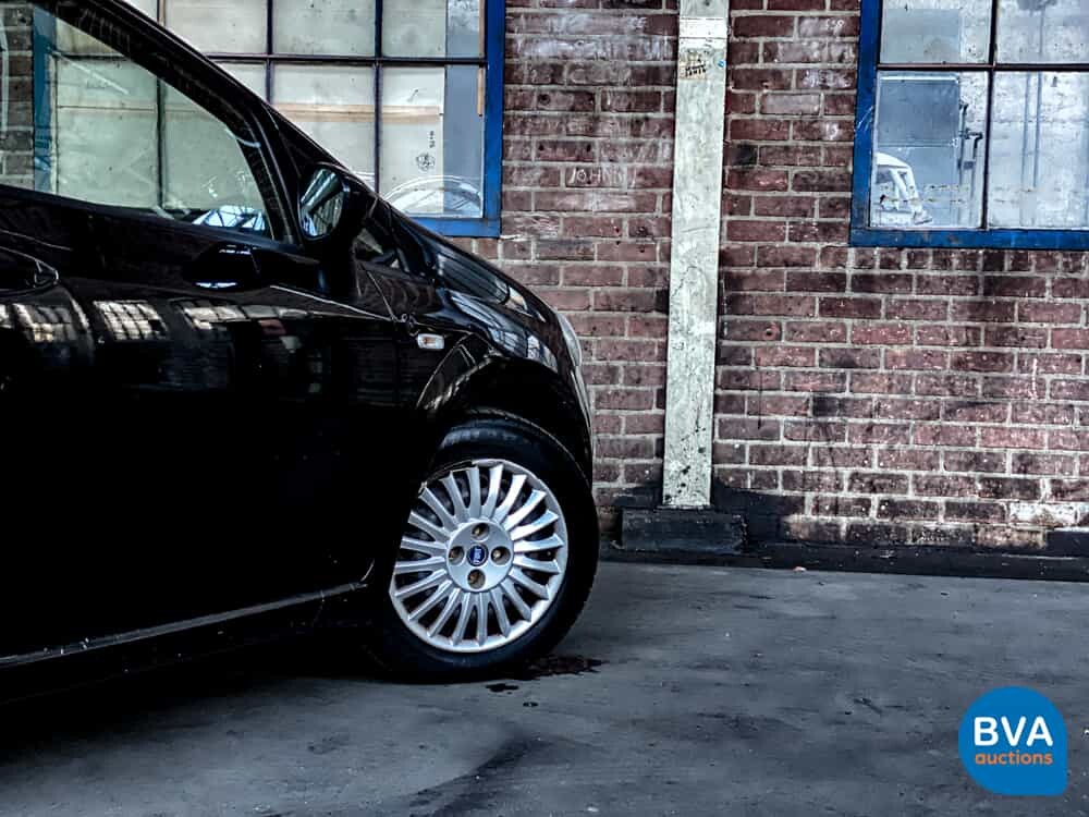 Fiat Grande Punto 1.4 Dynamic 77pk 2007 -Org. NL-, 32-XL-DP