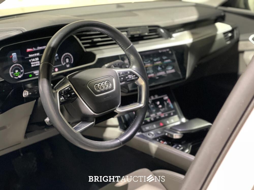 Audi e-tron Sportback 50 Quattro Edition 71 kWh 313pk 2020, P-245-JX