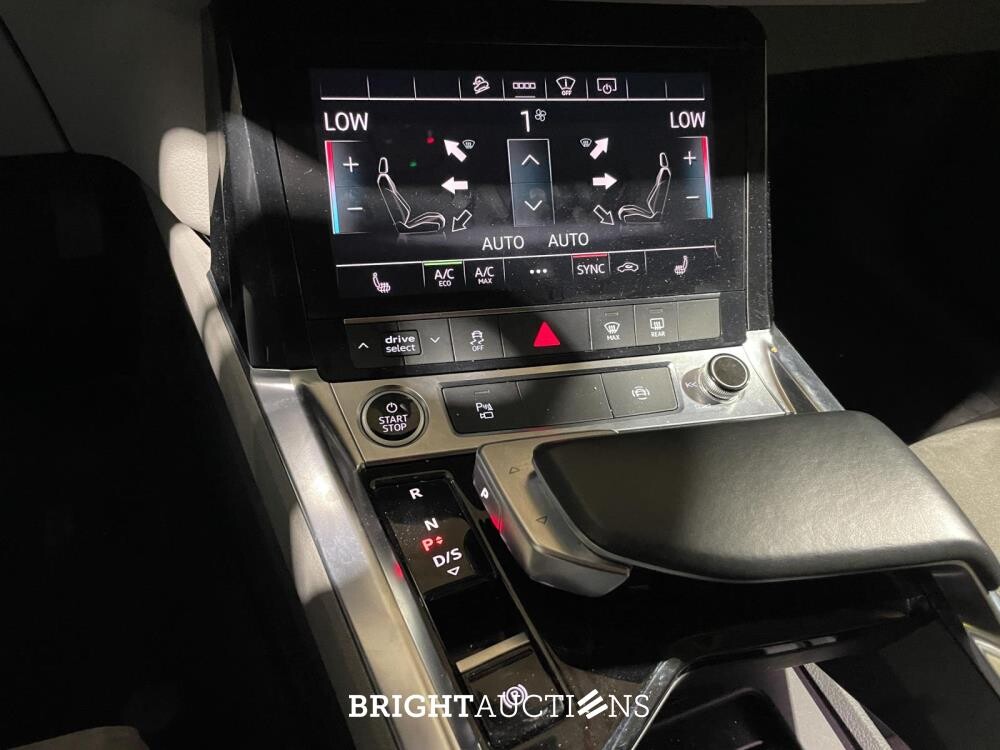 Audi e-tron Sportback 50 Quattro Edition 71 kWh 313pk 2020, P-245-JX