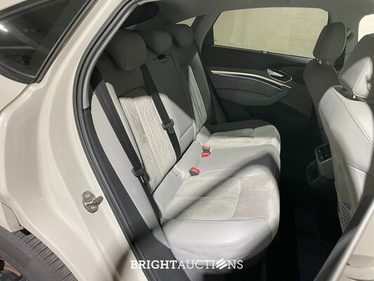Audi e-tron Sportback 50 Quattro Edition 71 kWh 313pk 2020, P-245-JX