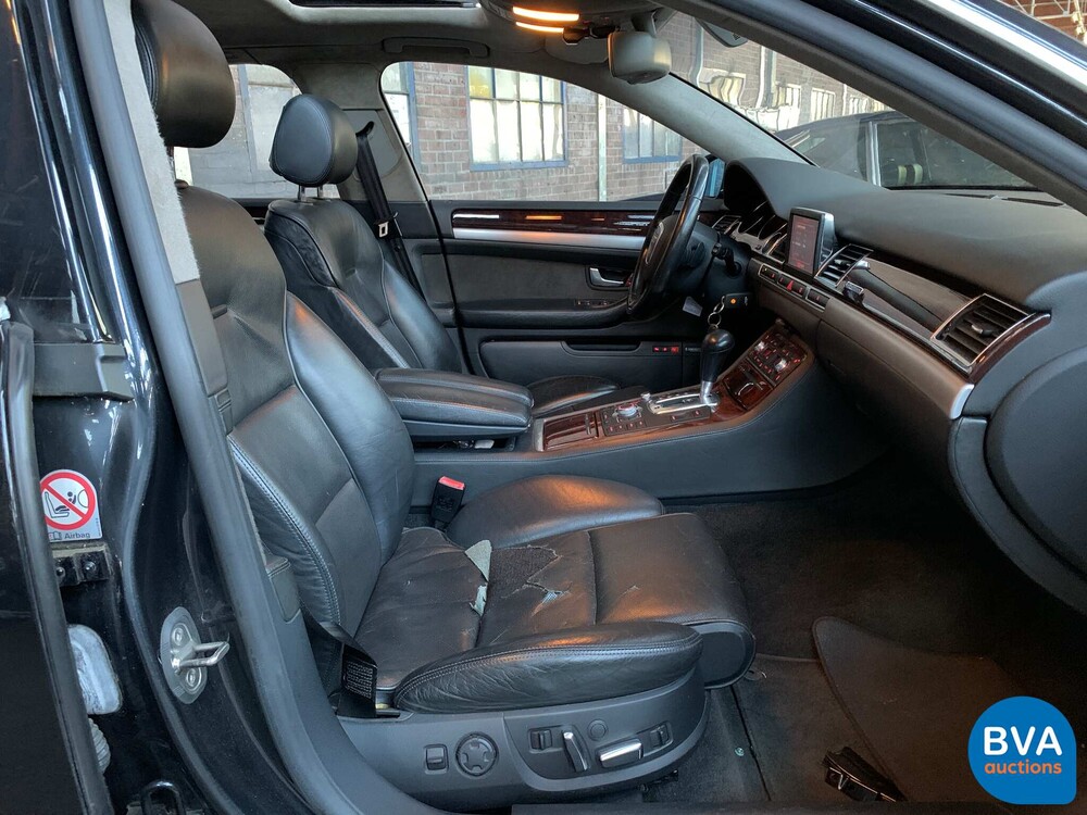 Audi A8 Lang 6.0 W12 Quattro Pro line 450pk 2004, 69-RD-NX