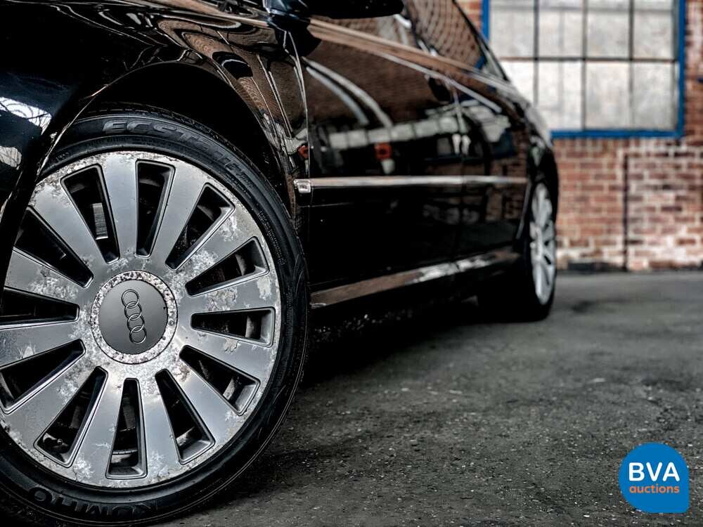 Audi A8 Lang 6.0 W12 Quattro Pro line 450pk 2004, 69-RD-NX