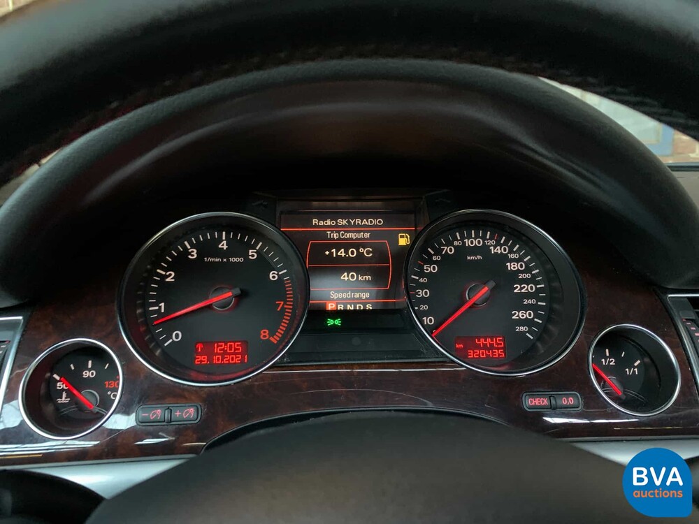 Audi A8 Lang 6.0 W12 Quattro Pro line 450pk 2004, 69-RD-NX
