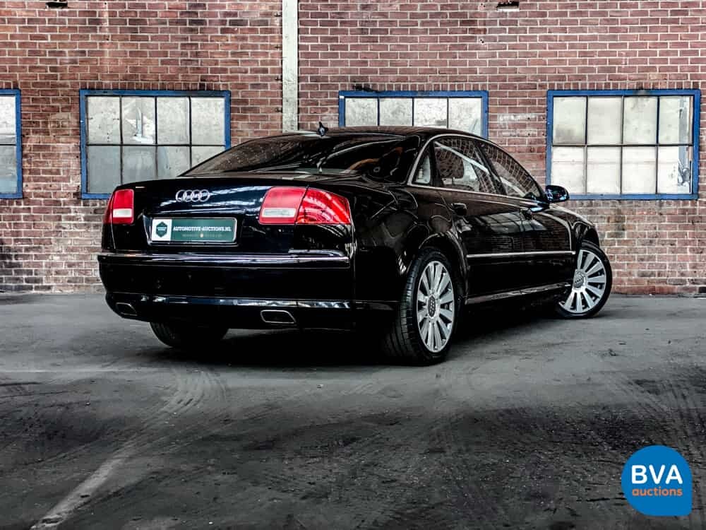 Audi A8 Lang 6.0 W12 Quattro Pro line 450pk 2004, 69-RD-NX