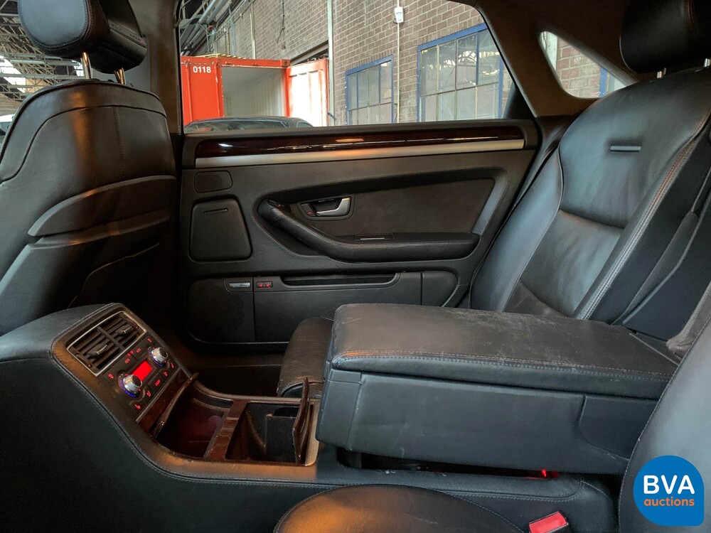 Audi A8 Lang 6.0 W12 Quattro Pro line 450pk 2004, 69-RD-NX