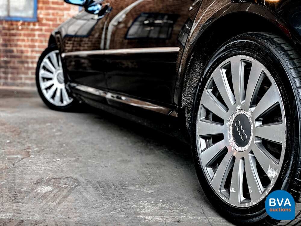 Audi A8 Lang 6.0 W12 Quattro Pro line 450pk 2004, 69-RD-NX