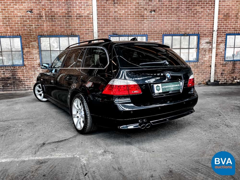 BMW 5-serie Touring 525i Business Line 218pk 2008, 24-ZL-BD