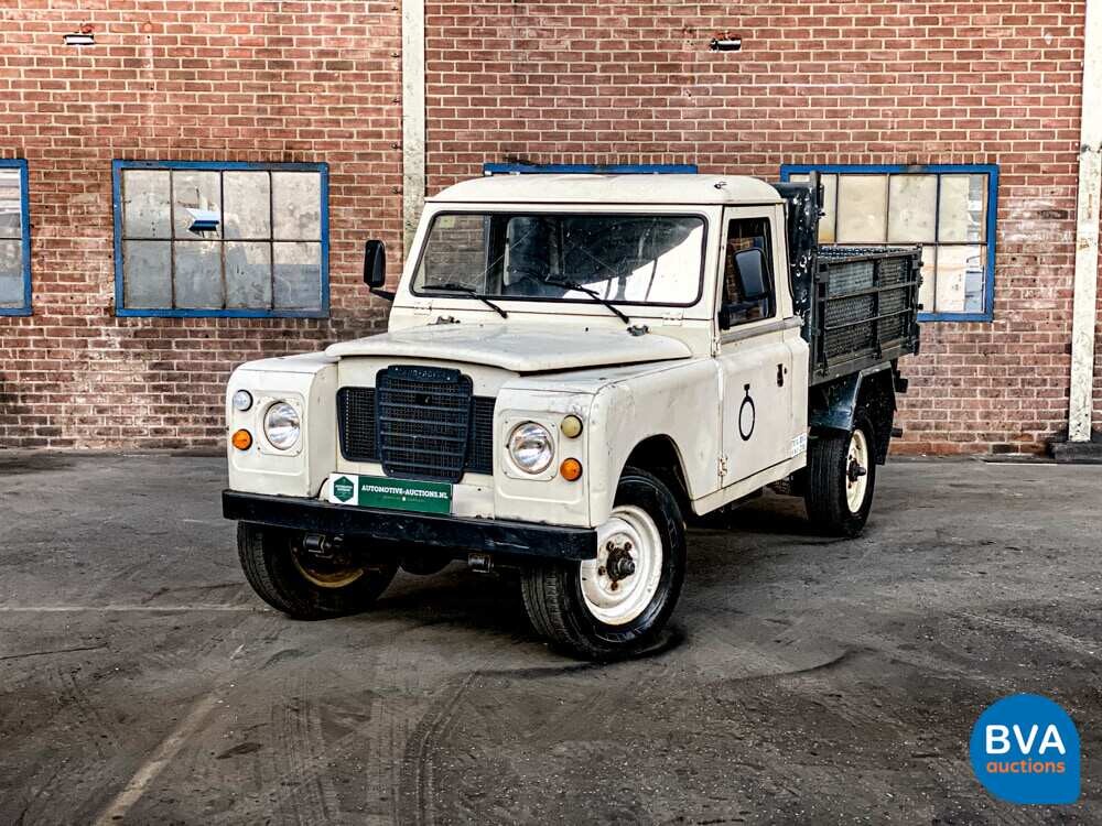 Land Rover Defender Tipper Santana 110hp 1985.