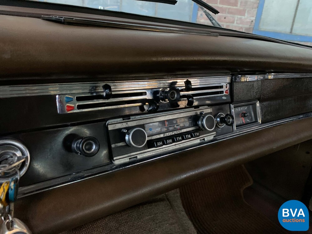 Mercedes-Benz 230 W110 Sedan 120pk 1966, DE-24-94