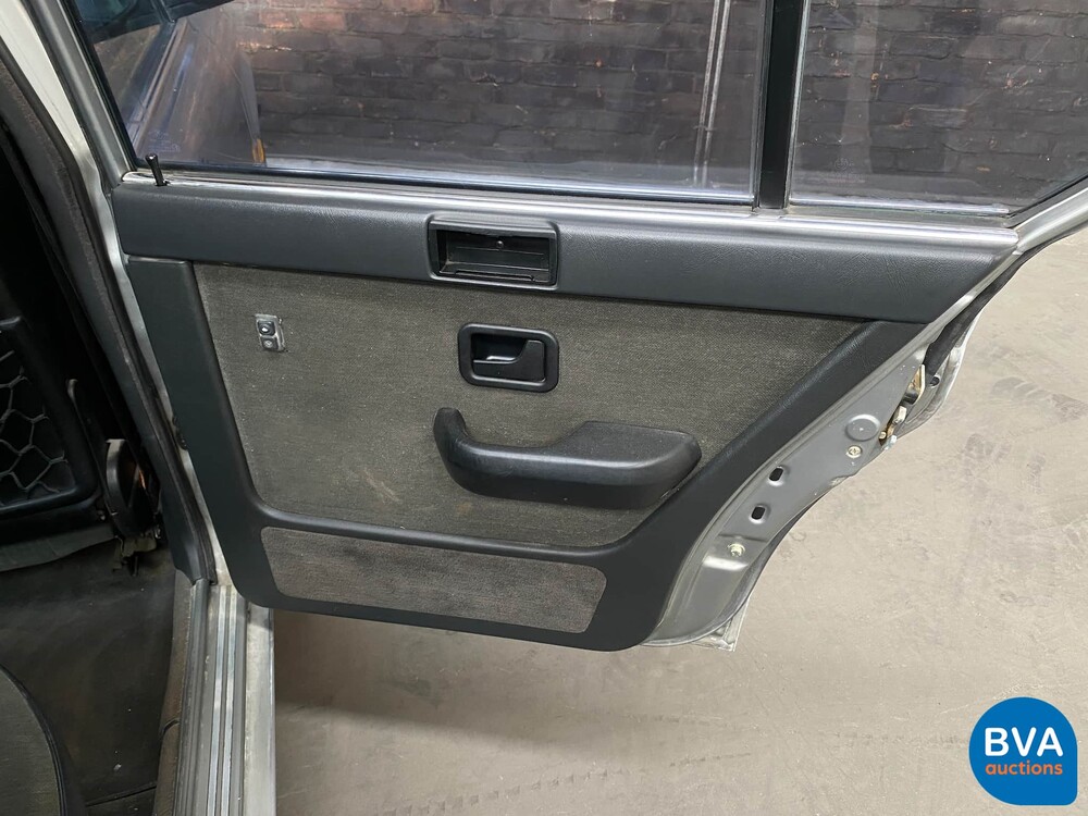 BMW 528 E28 Automaat 184pk 5-serie 1987