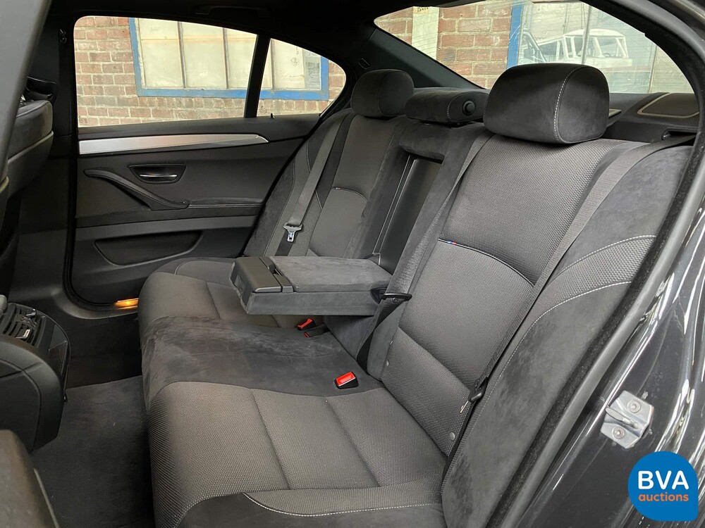 BMW 528i Sedan M-Sport 245pk 5-Serie 2013 ORG-NL, 2-SFB-50