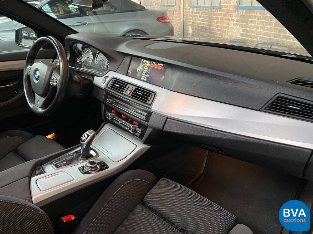 BMW 528i Sedan M-Sport 245pk 5-Serie 2013 ORG-NL, 2-SFB-50