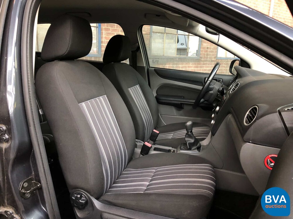 Ford Focus Wagon 1.6 Comfort 101pk 2010, PL-391-P