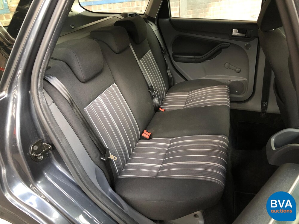 Ford Focus Wagon 1.6 Comfort 101pk 2010, PL-391-P