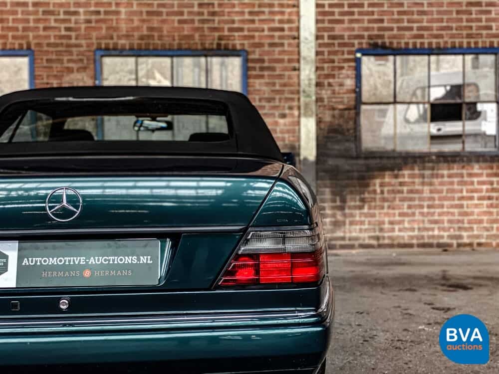 Mercedes-Benz E200 cabriolet W124 C 1995