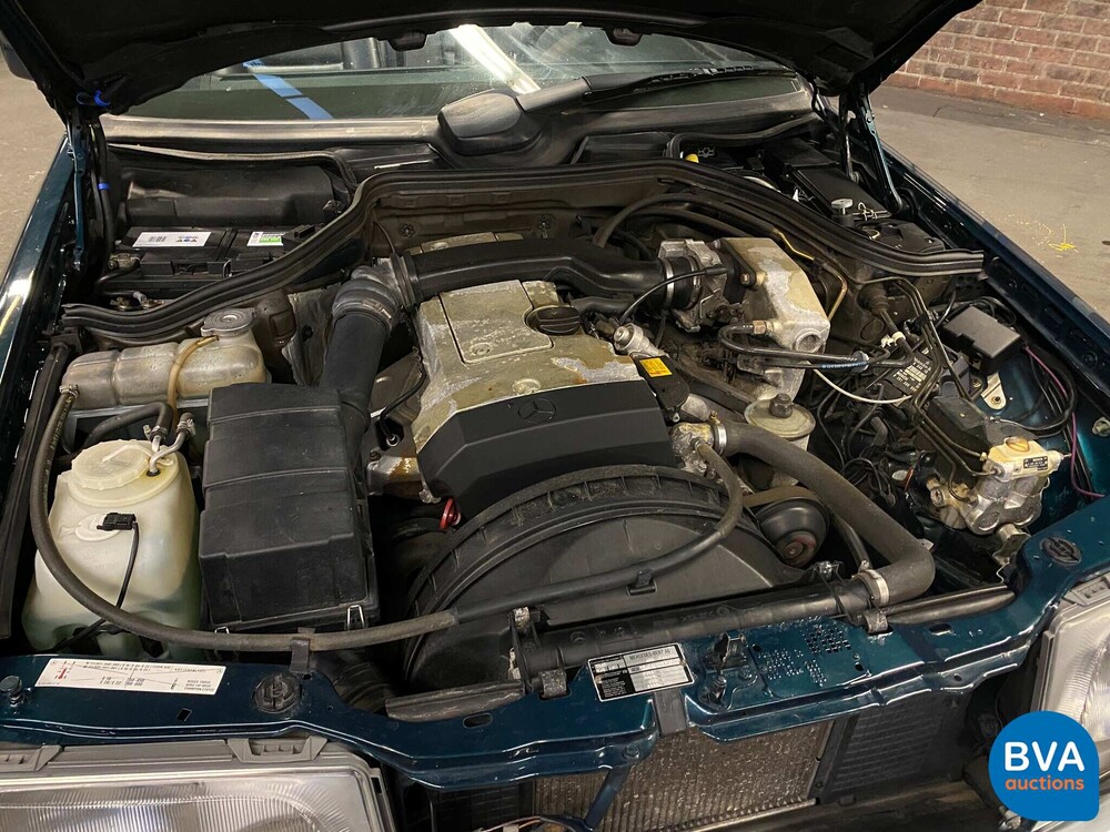 Mercedes-Benz E200 cabriolet W124 C 1995