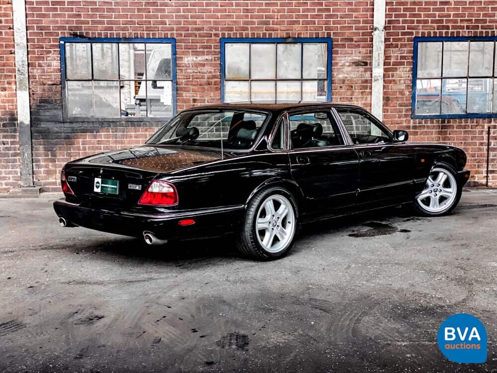 Jaguar XJR V8 363pk 1998