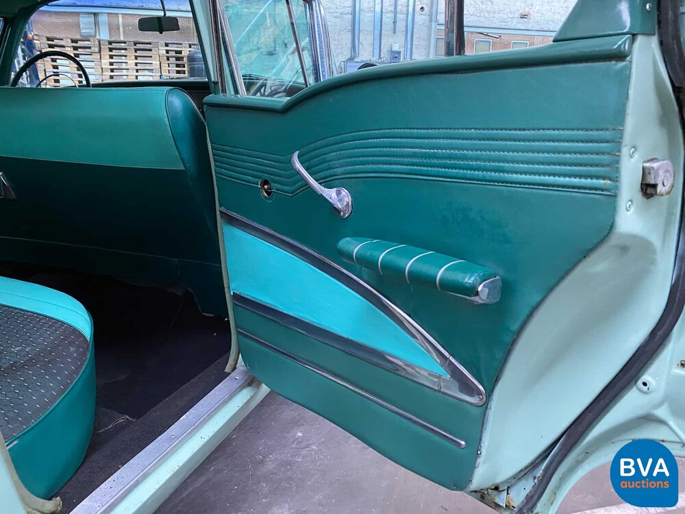 Pontiac Laurentian 1958.