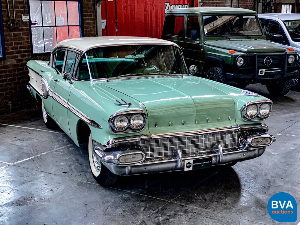Pontiac Laurentian 1958.